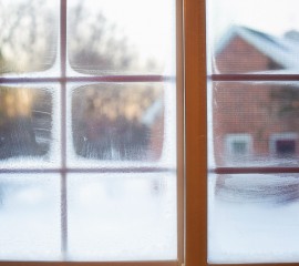 寒いおうちの断熱対策。ポイントは窓！DIYで内窓づくりはいかが？
