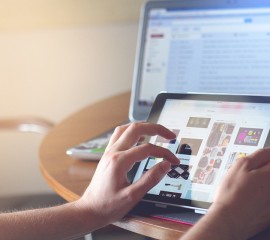 ちゃんとやってる？ブルーライト対策